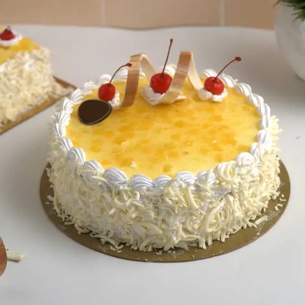 Premium Pineapple Cake