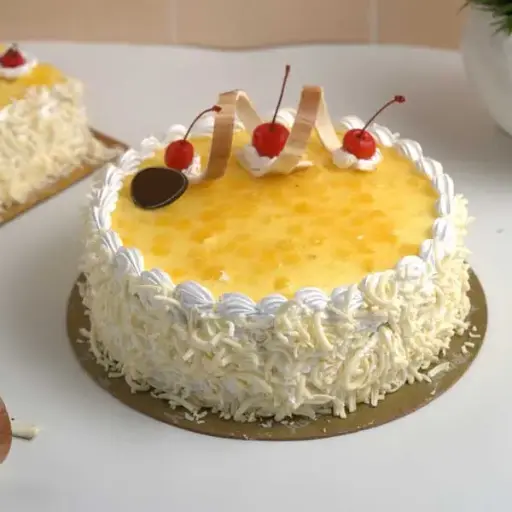 Premium Pineapple Cake